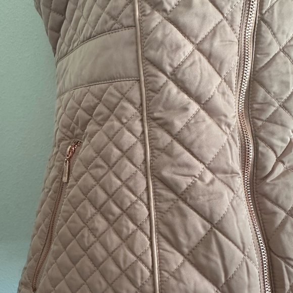 Guess vest - Picture 2 of 6